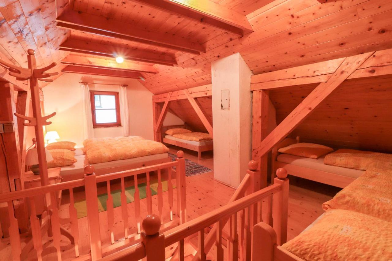 House Alpine Rose Počitniška hiša Mojstrana