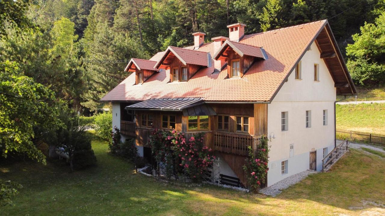 House Alpine Rose Vikendica *