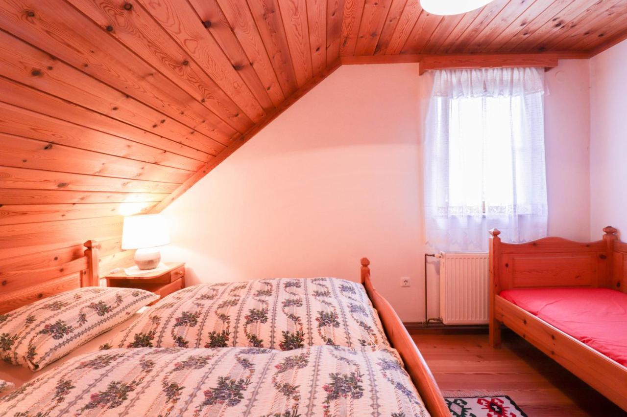 House Alpine Rose Vikendica